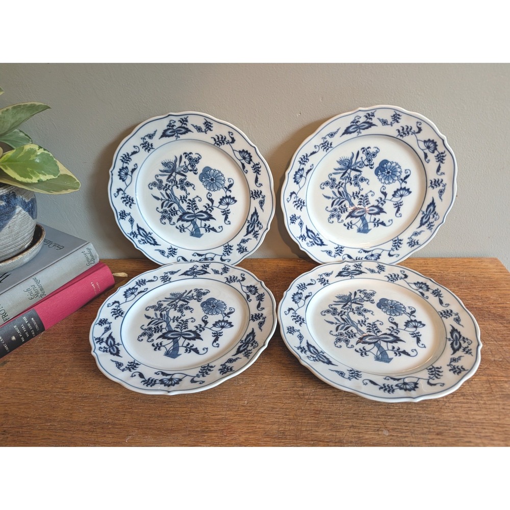 Blue Danube Vtg Salad Plates Set of 4 Blue Onion Pattern Scalloped 8.75" READ***